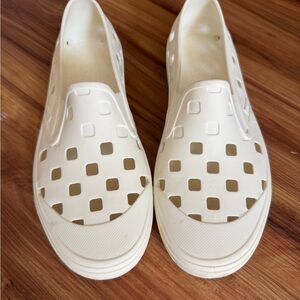 Vans Cream Mules with Flat Sole and Ventilation Design